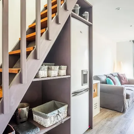 Air-conditioned Duplex W Sunny Balcony And Pool In Port-cogolin - Welkeys * 孔格林